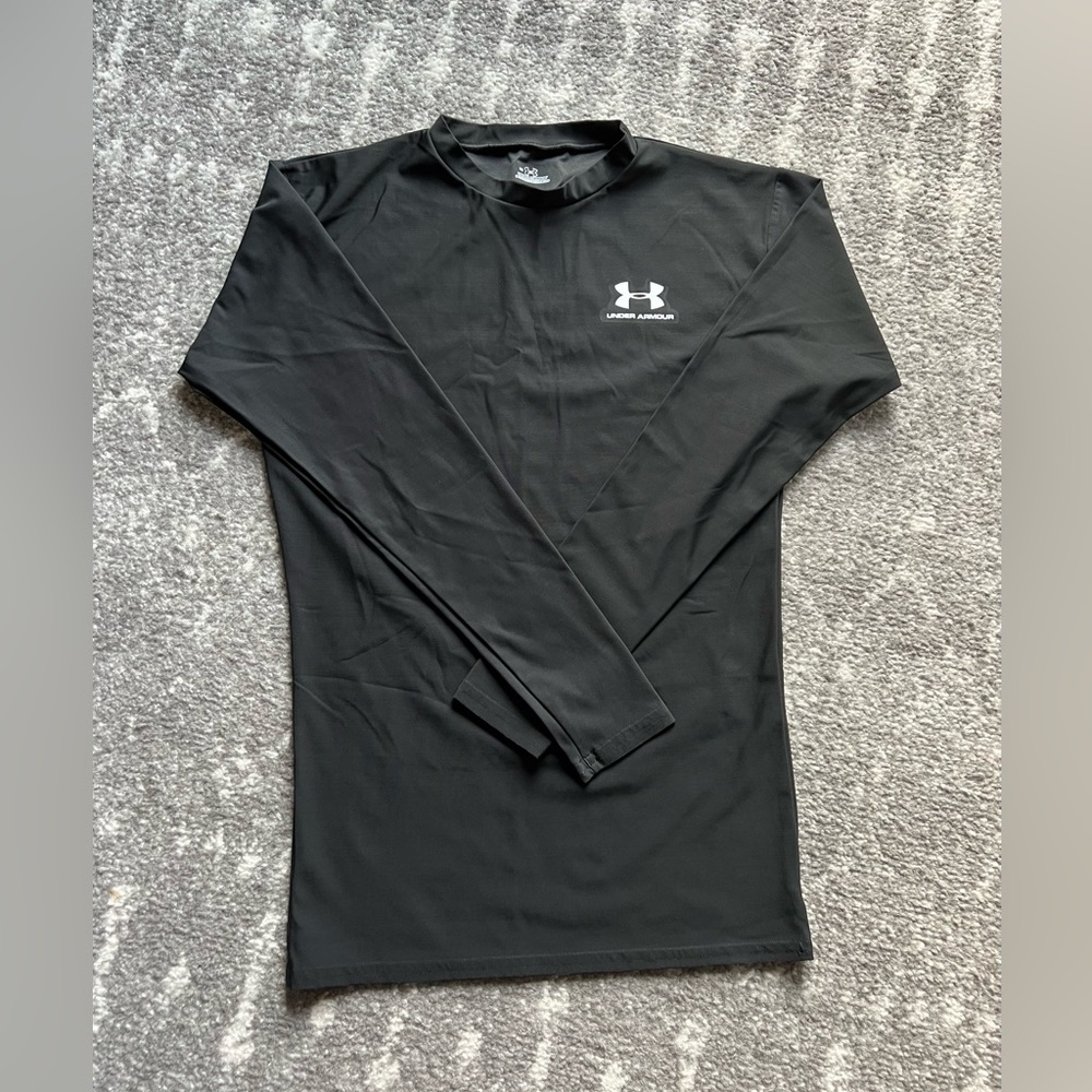 Under armor long sleeve training shirt large black